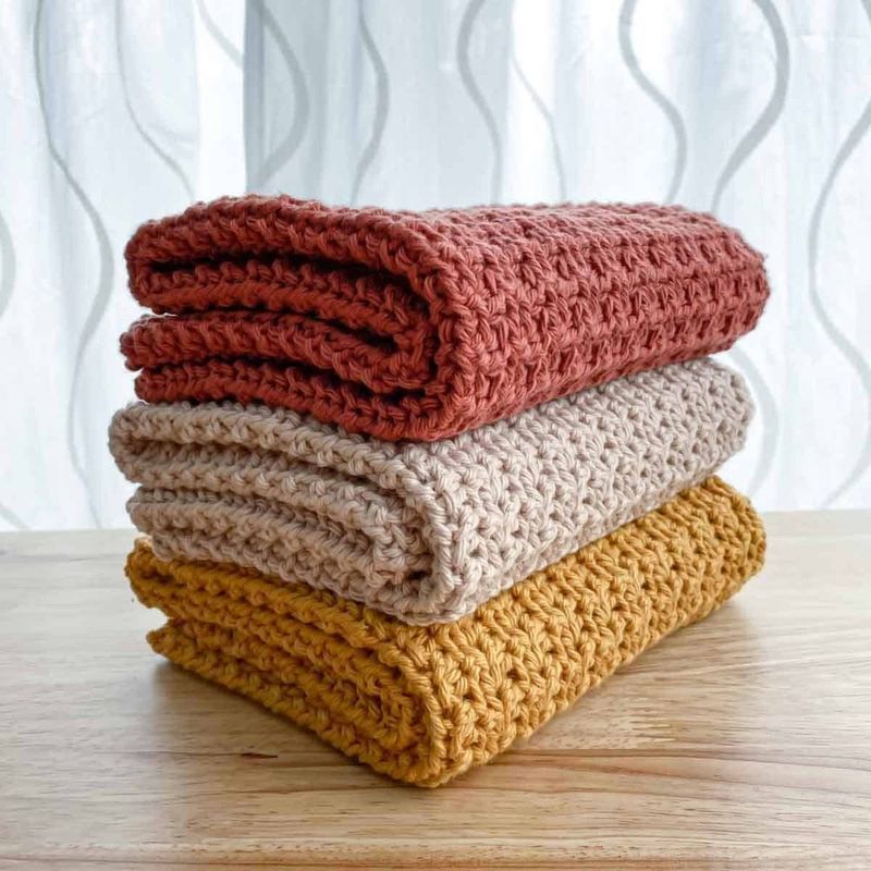 Harbor Crochet Hand Towel free crochet pattern by Jessica Underwood