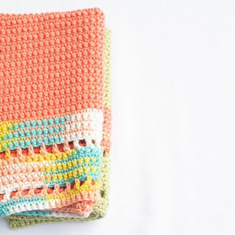 The Trevi Hand Towel free crochet pattern by Amelia