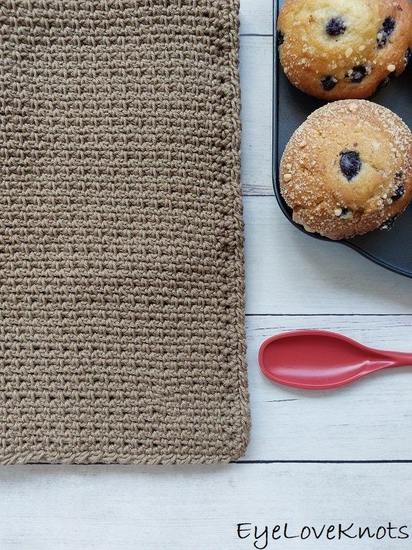 Landon Hand Towel free crochet pattern by Alexandra