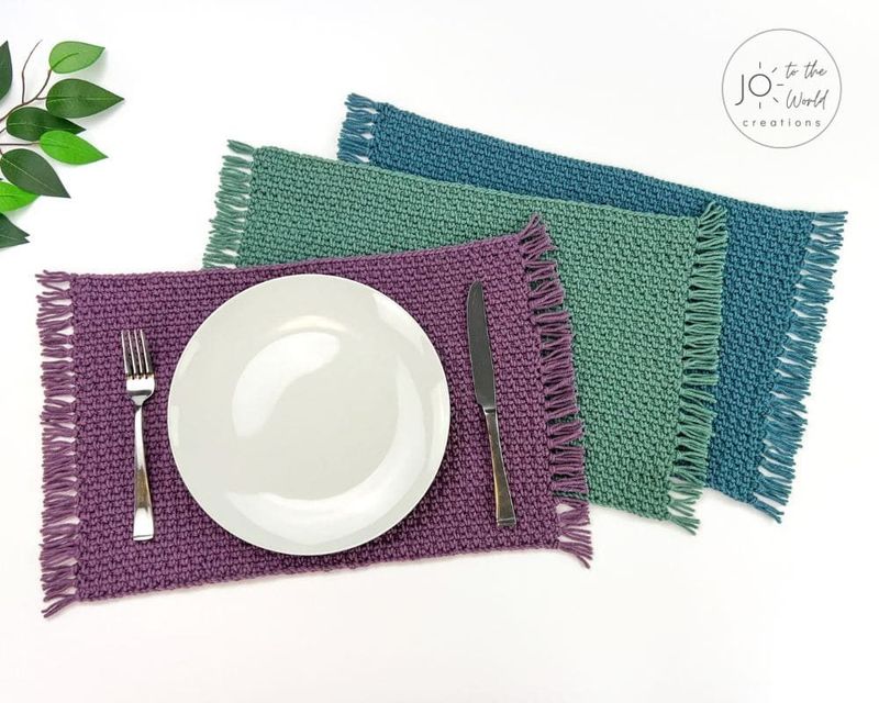 Easy Placemat with Tassels free crochet pattern by Jo