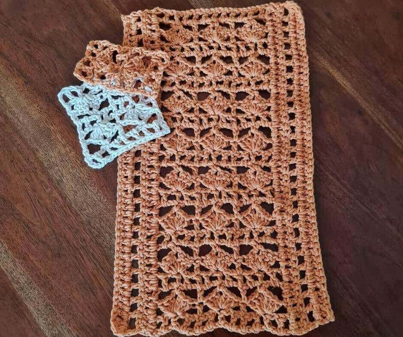 Tangerine Placemat free crochet pattern by Sandra Regev
