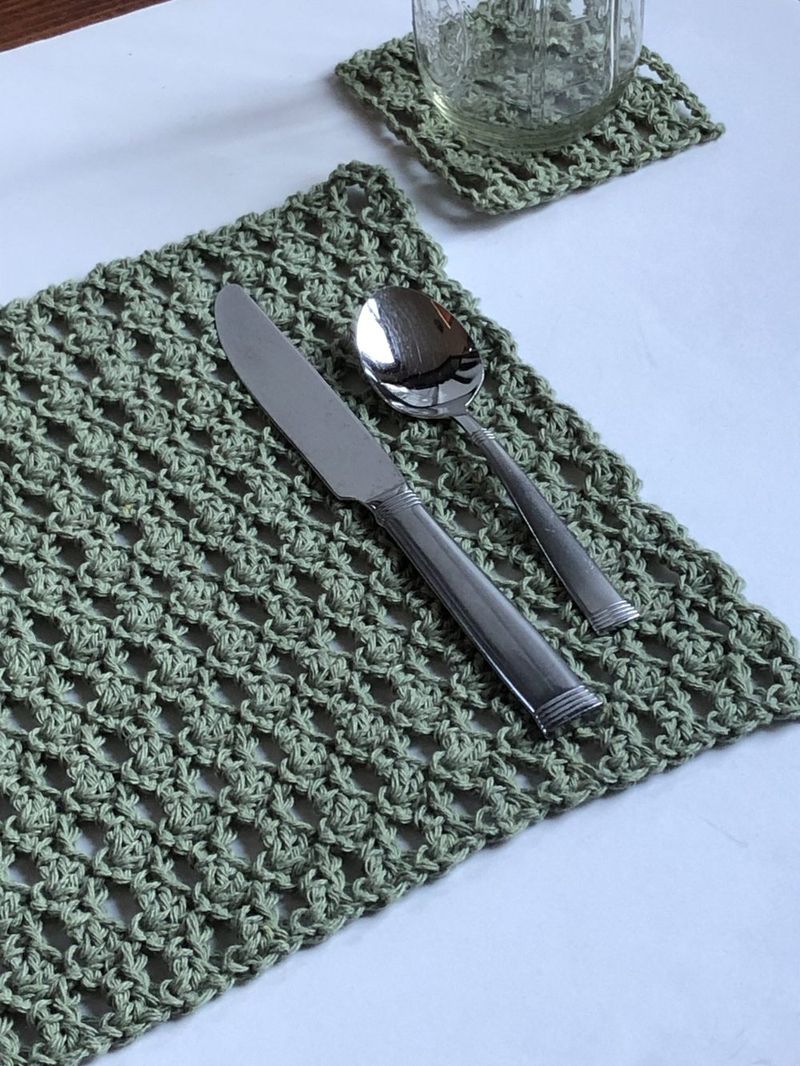 Sagebrush Placemat & Coaster Set free crochet pattern by Kristine