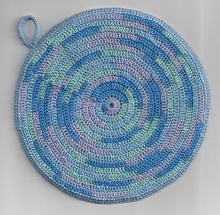 Vintage Circular Potholder free crochet pattern by Courtney Cartwright (3Cman)