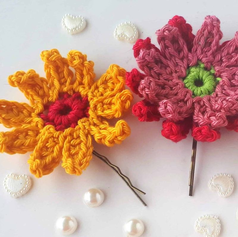 Gerbera Crochet Flowers free crochet pattern by Carmen Heffernan